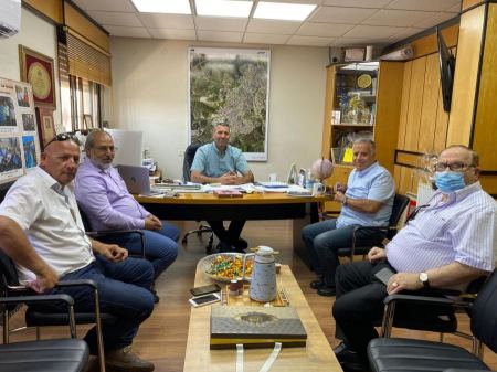 جلسة عمل بين كايد ظاهر ورئيس مجلس يافة الناصرة المحلي 